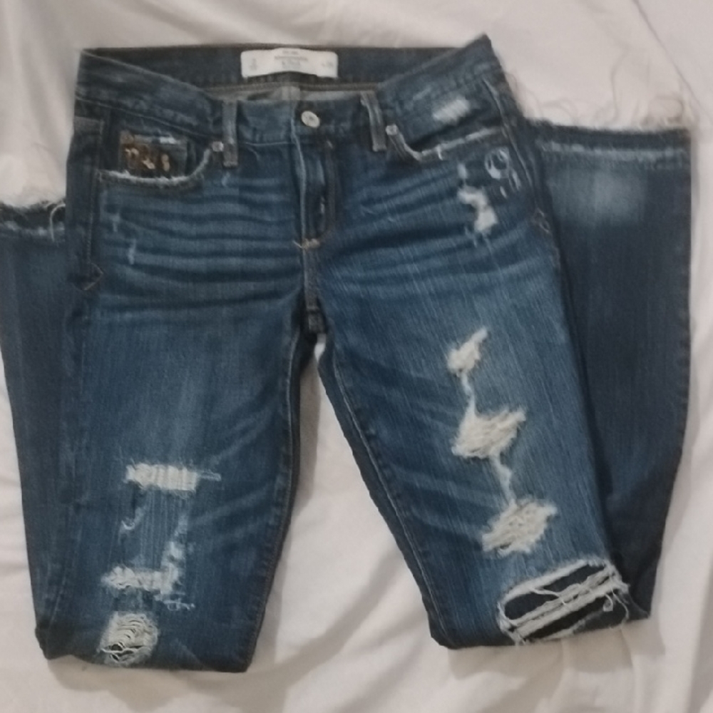 Abercrombie & Fitch Distressed Dark Blue Cropped Jeans